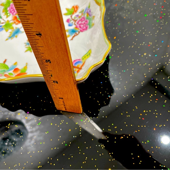 Orig Herend Handcrafted /Painted Triangle Serving Dish W Queen Victoria Pattern - Picture 7 of 7